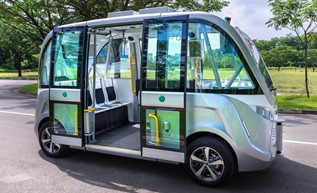 driverless connected bus campus singapore